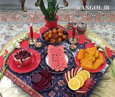 تزیین سفره شب یلدا دیزاین میز شب چله یلدایی